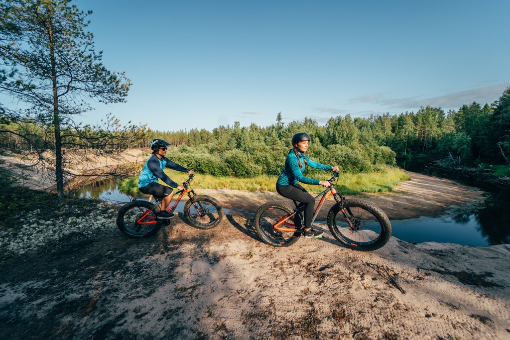 Pyöräilyä Kalajoella Siiponjoella - Kalajoki onPohjolan rengastien päiväretkikohde Oulusta