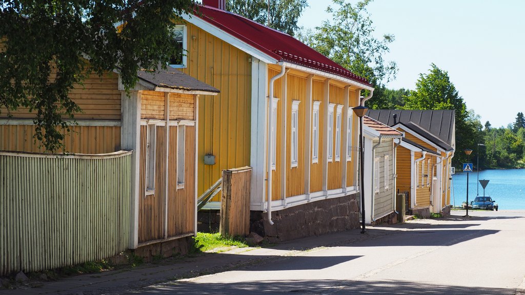 Saaga Travelin päiväretkellä Oulusta Raaheen soit tutustua Wanhan Raahen historialliseen puukaupunkialueeseen.