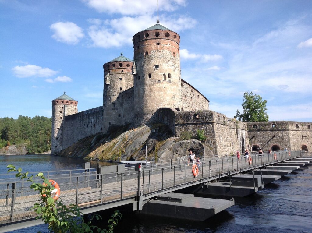 Savonlinnan Oopperajuhlat 17. - 19.7.25, Punkaharju ja Turandot, kokonaishinta 699 €