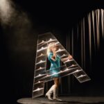 Teatterimatka Kajaaniin 25.10.2025 "Armi Aavikko - siinä välissä olin elossa"