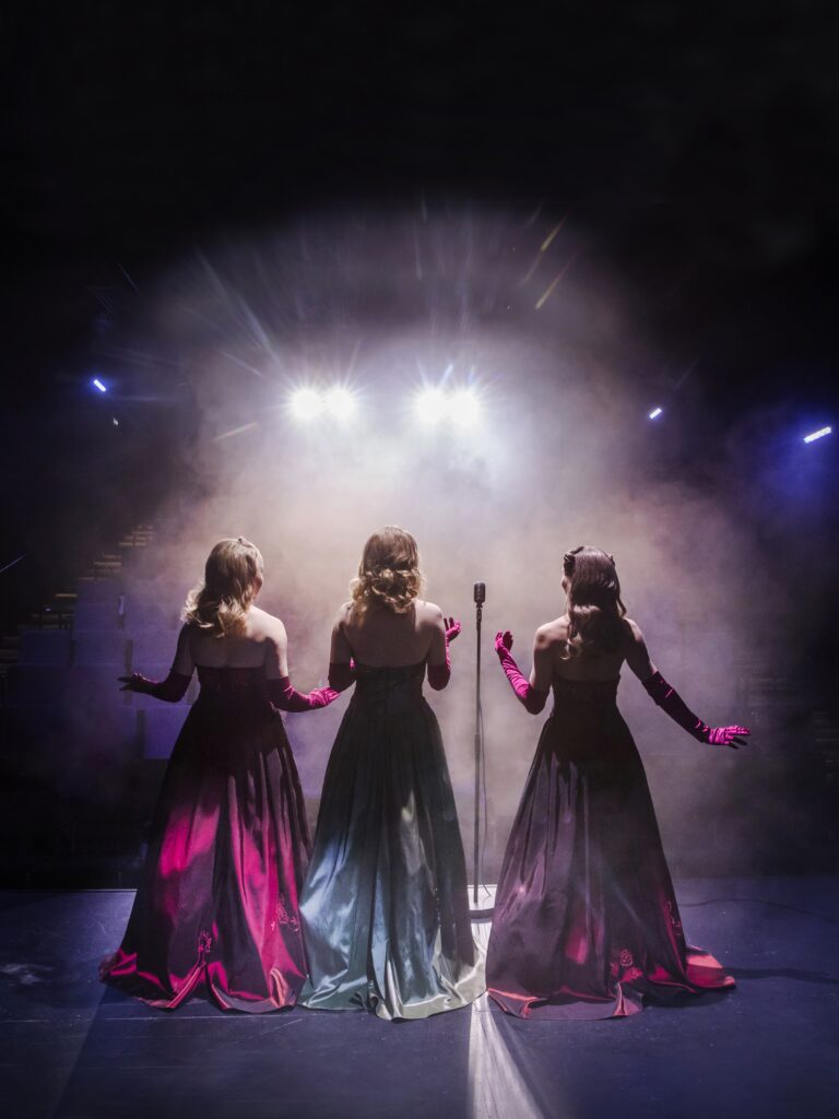 ENSI-ILTA! Teatterimatka Kemiin 20.9.2025 "Harmony Sisters"